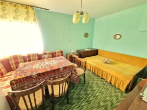 Имоти Денева Продава двуетажна къща в с. Котленци​