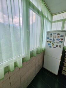 ИМОТИ ДЕНЕВА предлага за продажба тристаен, тухлен апартамент в ТОП ЦЕНТЪР на гр. Добрич.