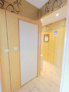 Имоти Денева продава ЧЕТИРИСТАЕН апартамент в предпочитаната част на кв.Балик в близост до пазарчето, гр. Добрич​