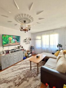 Недвижими имоти Денева продава тухлен, многостаен апартамент с гараж в кв. Добротица на гр. Добрич