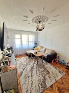 Недвижими имоти Денева продава тухлен, многостаен апартамент с гараж в кв. Добротица на гр. Добрич