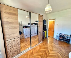 Недвижими имоти Денева продава тухлен, многостаен апартамент с гараж в кв. Добротица на гр. Добрич